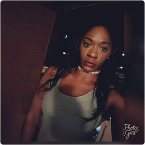 Meet your Posher, Candice